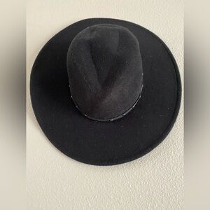 Black hat